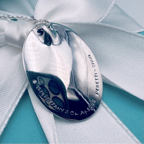 RARE 1979 Tiffany & Co Ag 1000 Silver LIBRA Zodiac Necklace with PACKAGING - Picture 5 of 9